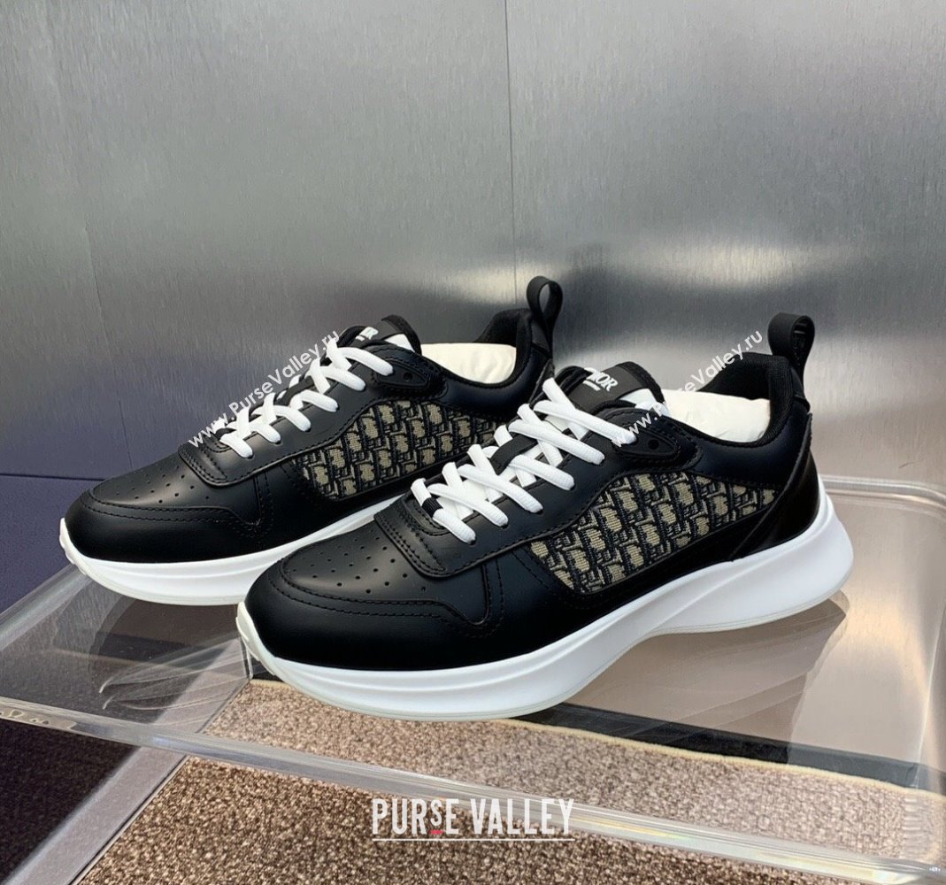 Dior Mens B25 Runner Sneakers in Smooth Calfskin and Dior Oblique Jacquard Black/White 2024 (MD-240106024)