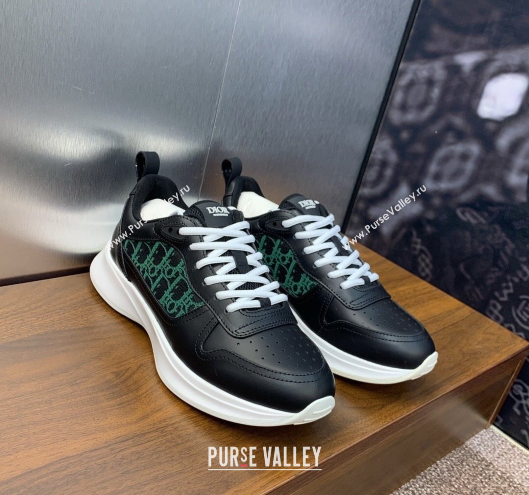 Dior Mens B25 Runner Sneakers in Smooth Calfskin and Dior Oblique Jacquard Black/Green 2024 (MD-240106026)