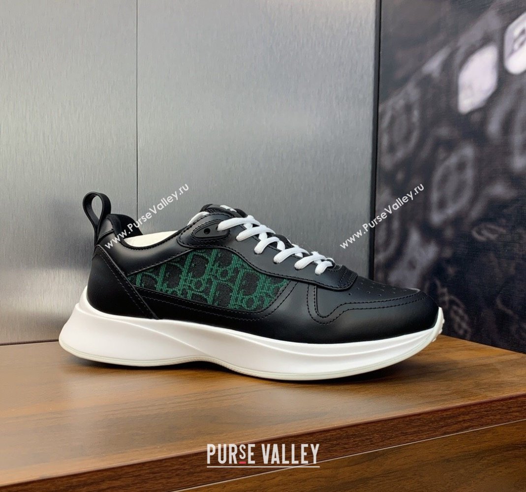 Dior Mens B25 Runner Sneakers in Smooth Calfskin and Dior Oblique Jacquard Black/Green 2024 (MD-240106026)