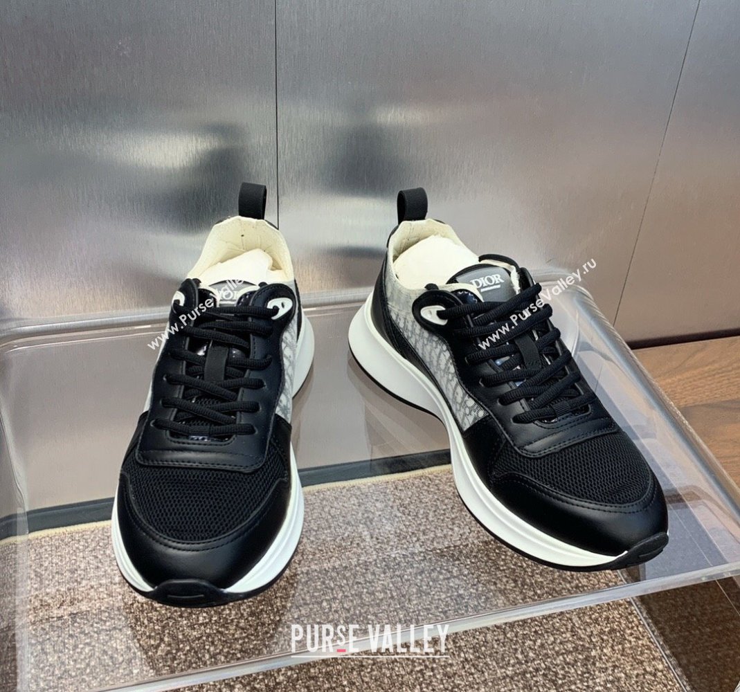 Dior Mens B25 Runner Sneakers in Smooth Calfskin and Technical Mesh with Dior Oblique Canvas Black 2024 (MD-240106029)