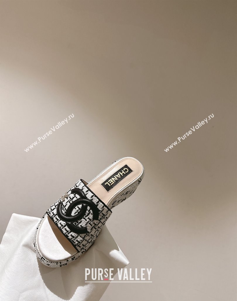 Chanel Tweed Crystals Platform Slide Sandals White1/Black 2024 CH010801 (MD-240108002)