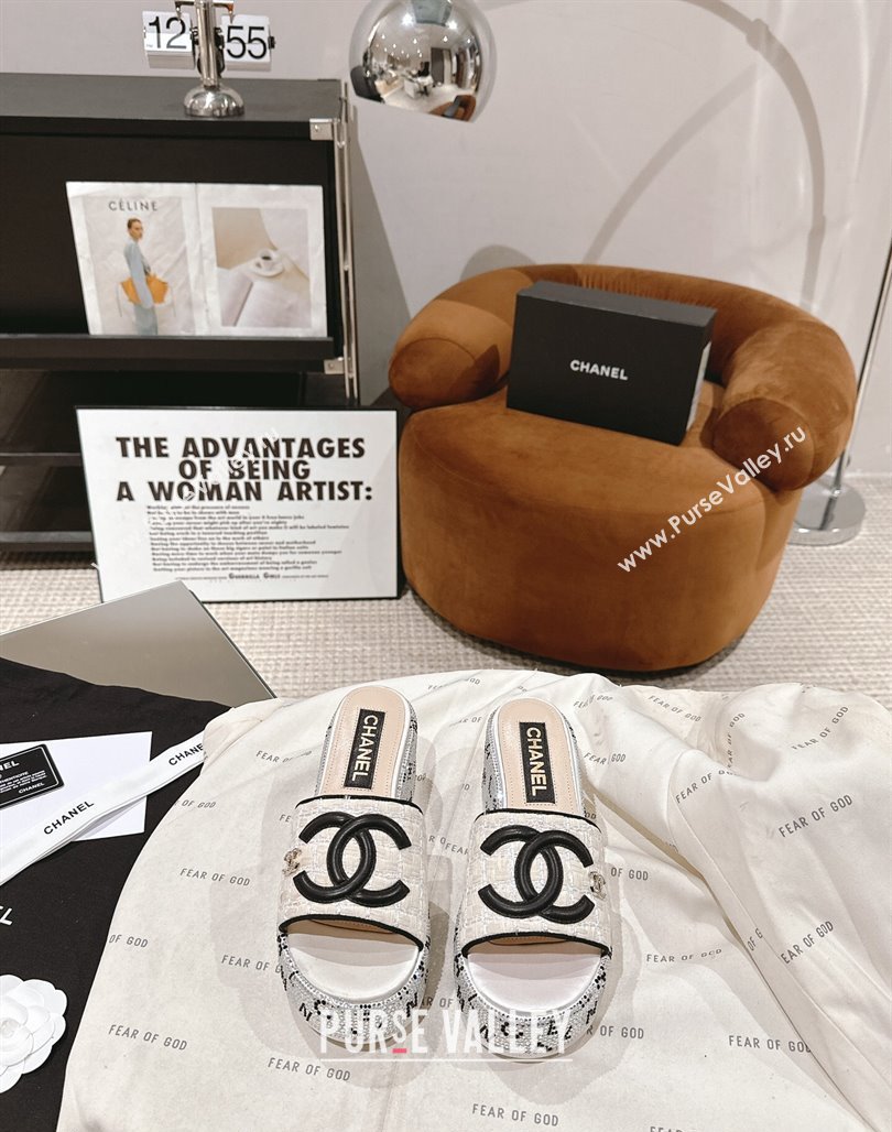 Chanel Tweed Crystals Platform Slide Sandals White 2/Black 2024 CH010801 (MD-240108005)