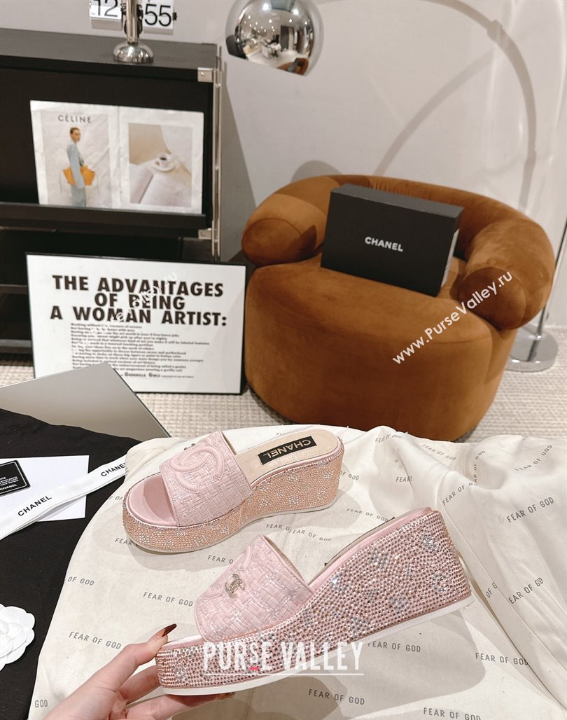 Chanel Tweed Crystals Platform Slide Sandals Light Pink 2024 CH010801 (MD-240108007)