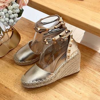 Valentino Metallic Grained Leather Rockstud Wedge Pumps 9.5cm Light Gold 2024 0125 (HB-240125081)