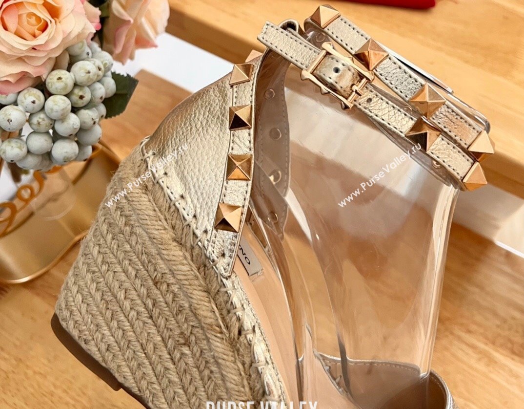 Valentino Metallic Grained Leather Rockstud Wedge Pumps 9.5cm Light Gold 2024 0125 (HB-240125081)