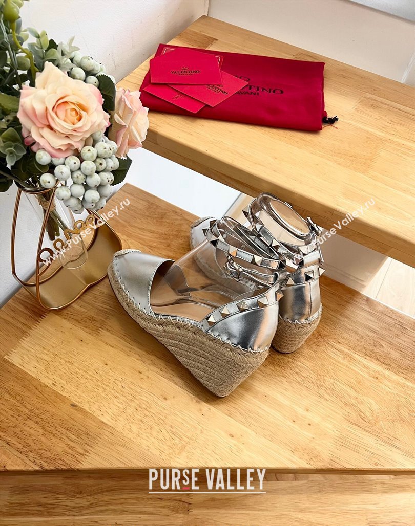 Valentino Metallic Grained Leather Rockstud Wedge Pumps 9.5cm Silver 2024 0125 (HB-240125082)