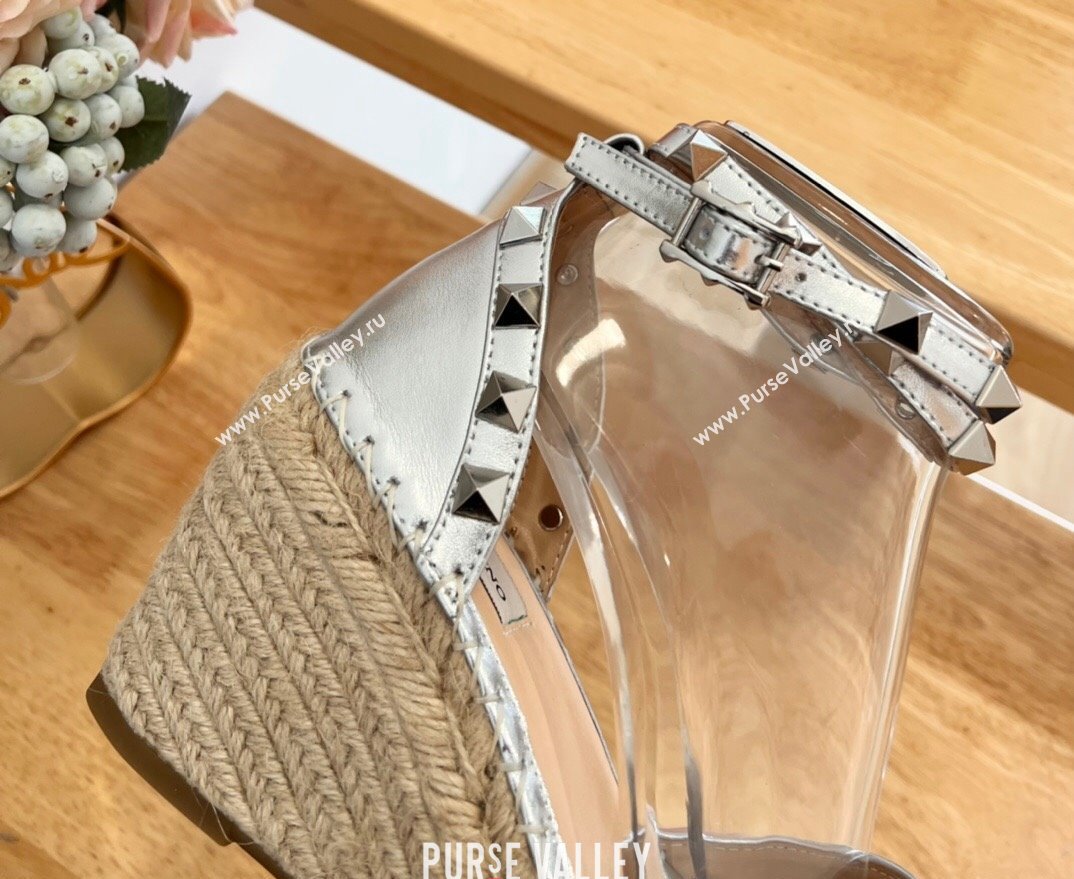 Valentino Metallic Grained Leather Rockstud Wedge Pumps 9.5cm Silver 2024 0125 (HB-240125082)