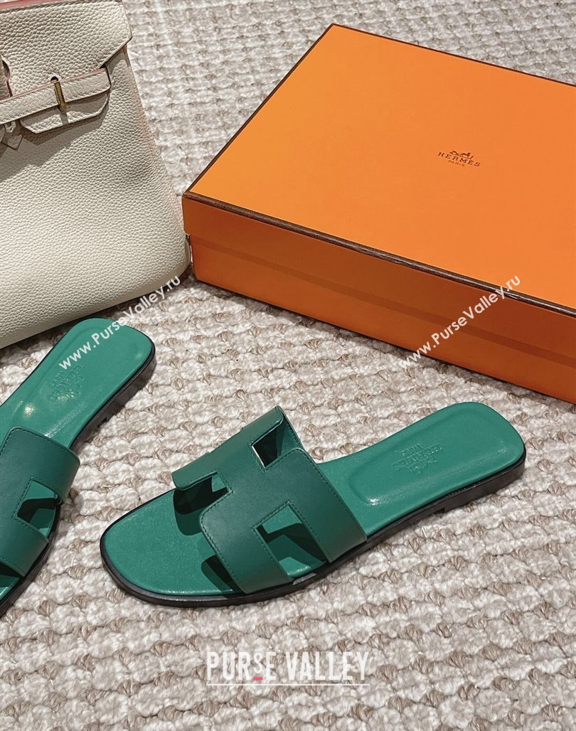 Hermes Classic Oran Flat Slide Sandals in Smooth Leather Green 1 2024 0123 (MD-240123070)