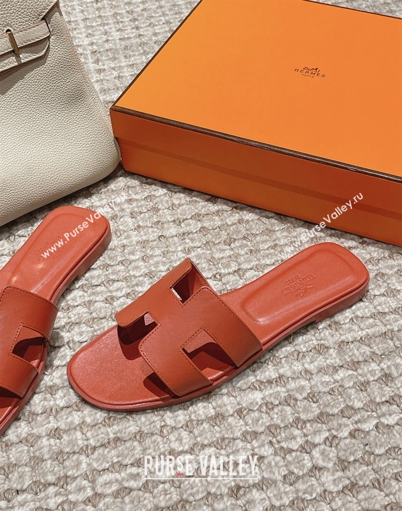 Hermes Classic Oran Flat Slide Sandals in Smooth Leather Brick Red 2024 0123 (MD-240123072)