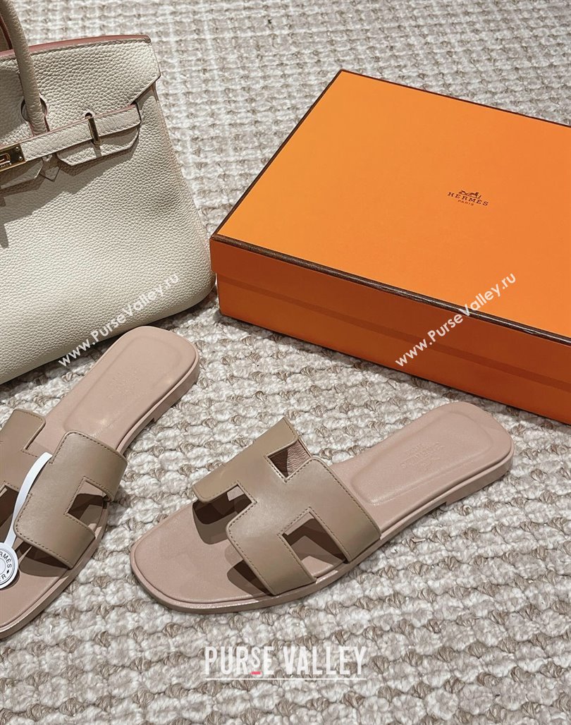 Hermes Classic Oran Flat Slide Sandals in Smooth Leather Grey 05 2024 0123 (MD-240123075)