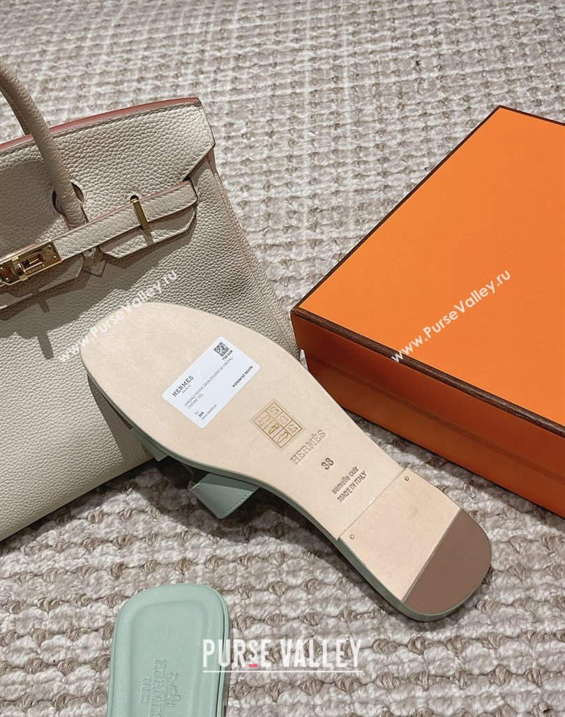Hermes Classic Oran Flat Slide Sandals in Smooth Leather Light Green 2024 0123 (MD-240123078)