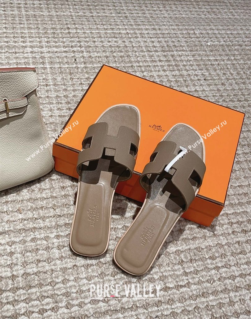 Hermes Classic Oran Flat Slide Sandals in Palm Grained Leather Grey 07 2024 0123 (MD-240123045)