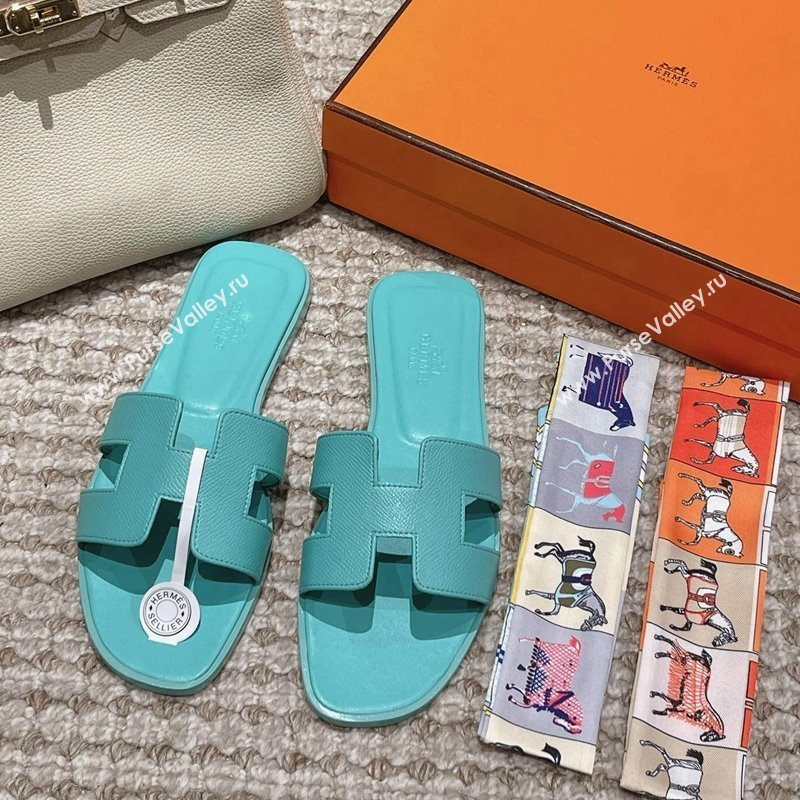 Hermes Classic Oran Flat Slide Sandals in Palm Grained Leather Blue 25 2024 0123 (MD-240123065)