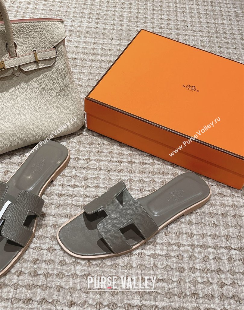 Hermes Classic Oran Flat Slide Sandals in Palm Grained Leather Grey 29 2024 0123 (MD-240123069)