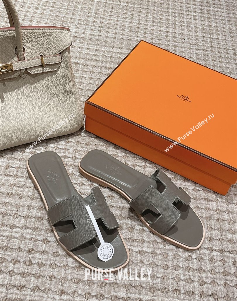 Hermes Classic Oran Flat Slide Sandals in Palm Grained Leather Grey 29 2024 0123 (MD-240123069)