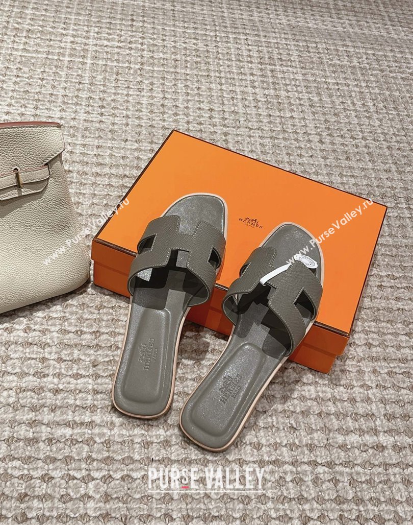 Hermes Classic Oran Flat Slide Sandals in Palm Grained Leather Grey 29 2024 0123 (MD-240123069)