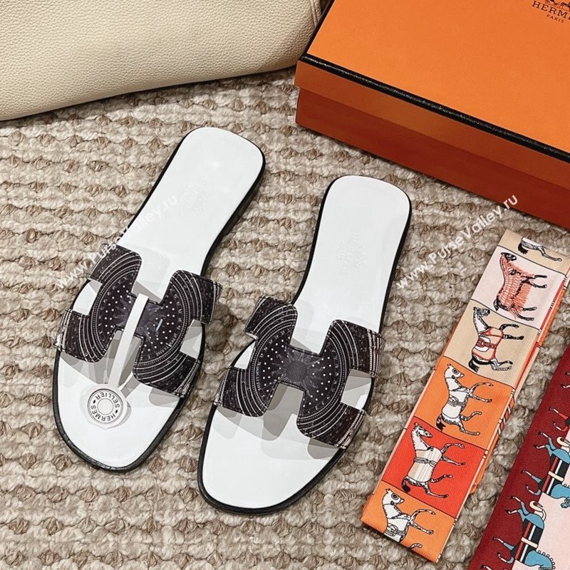 Hermes Classic Oran Flat Slide Sandals in Calfskin with Astrologie Bandana Print White 2024 0123 (MD-240123082)