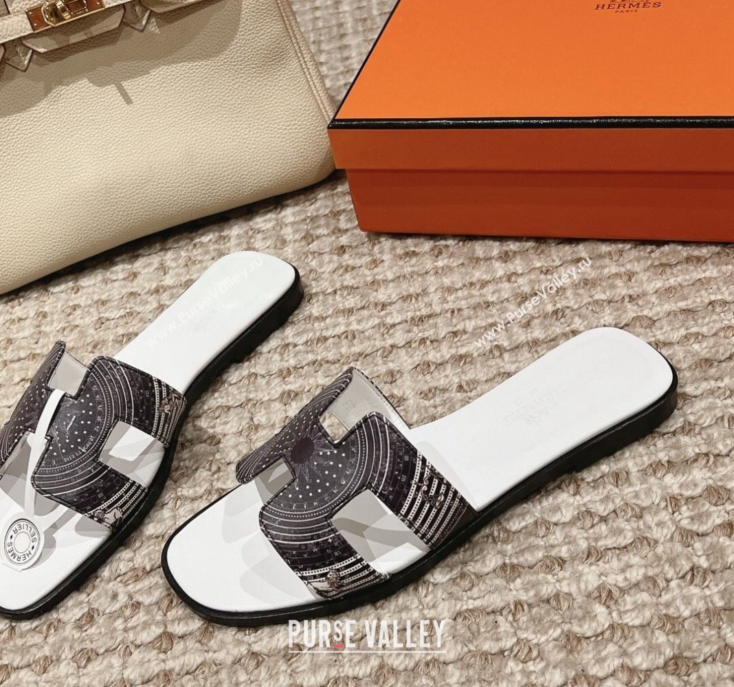 Hermes Classic Oran Flat Slide Sandals in Calfskin with Astrologie Bandana Print White 2024 0123 (MD-240123082)