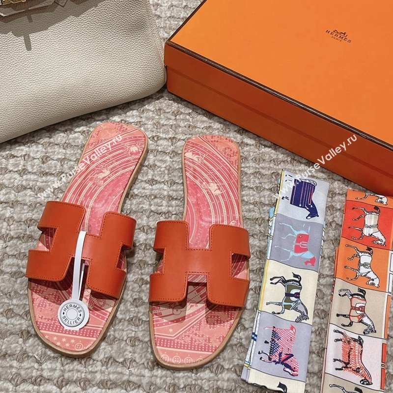 Hermes Classic Oran Flat Slide Sandals in Calfskin with Astrologie Bandana Print Orange 2024 (MD-240123084)