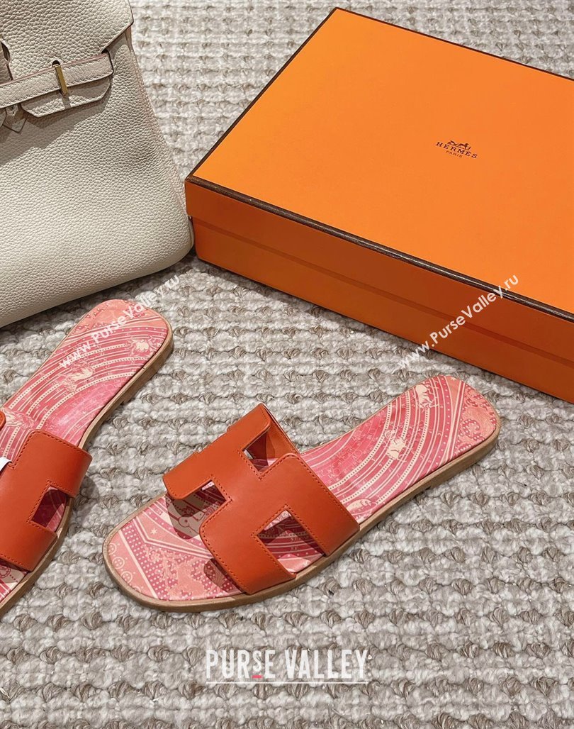 Hermes Classic Oran Flat Slide Sandals in Calfskin with Astrologie Bandana Print Orange 2024 (MD-240123084)