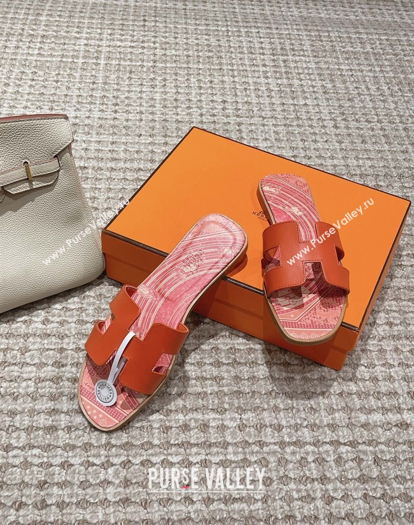 Hermes Classic Oran Flat Slide Sandals in Calfskin with Astrologie Bandana Print Orange 2024 (MD-240123084)