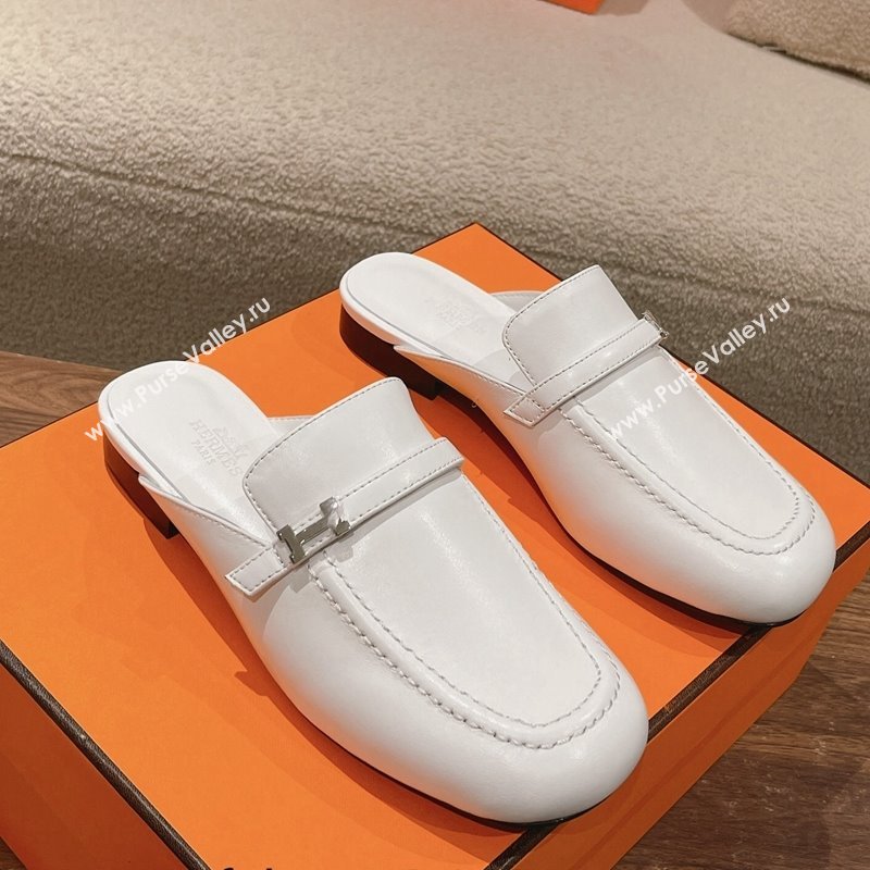 Hermes Groupie Flat Mules in Calfskin with H Buckle White 2024 (MD-240123094)