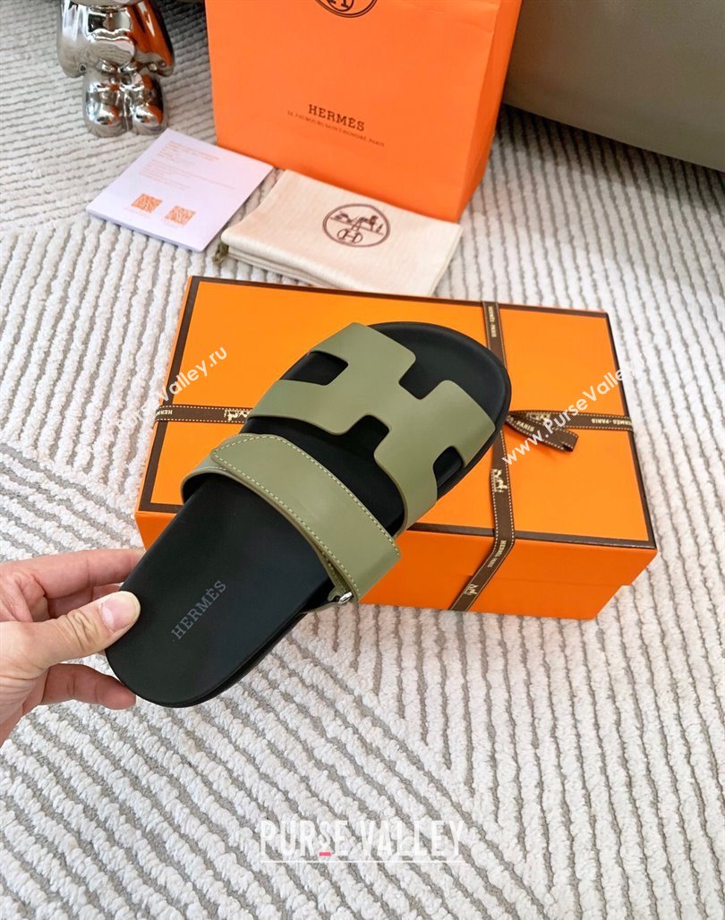 Hermes Chypre Flat Sandals in Smooth Calfskin Green 2024 0123 (MD-240123102)