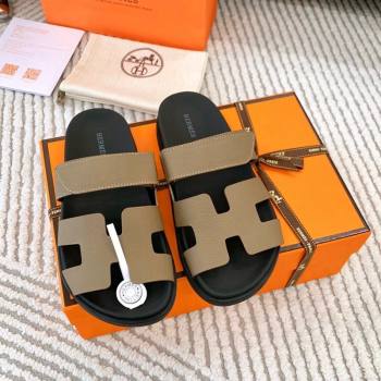 Hermes Chypre Flat Sandals in Grained Calfskin Khaki 2024 0123 (MD-240123103)