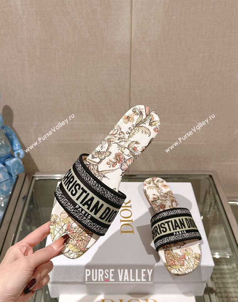 Dior Dway Flat Slide Sandals in Gold-Tone Embroidered Cotton with Toile de Jouy Mexico Motif 2024 0126 (MD-240126014)