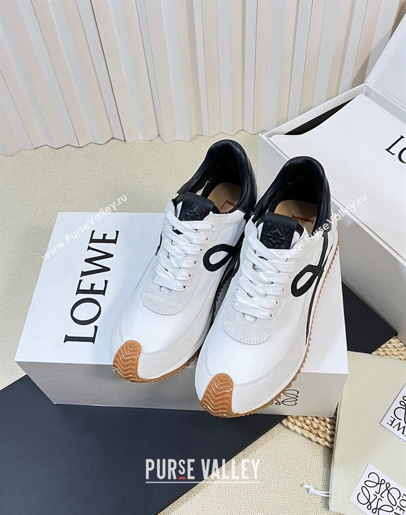 Loewe Flow Runner Sneakers in Nylon and Suede White/Black 2024 0129 (KL-240129035)