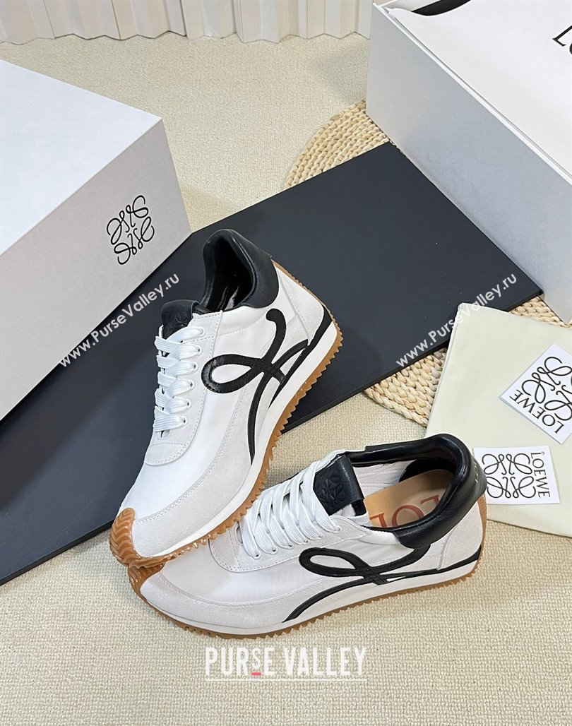 Loewe Flow Runner Sneakers in Nylon and Suede White/Black 2024 0129 (KL-240129035)