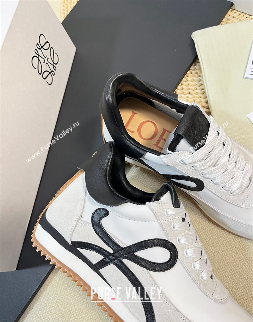 Loewe Flow Runner Sneakers in Nylon and Suede White/Black 2024 0129 (KL-240129035)