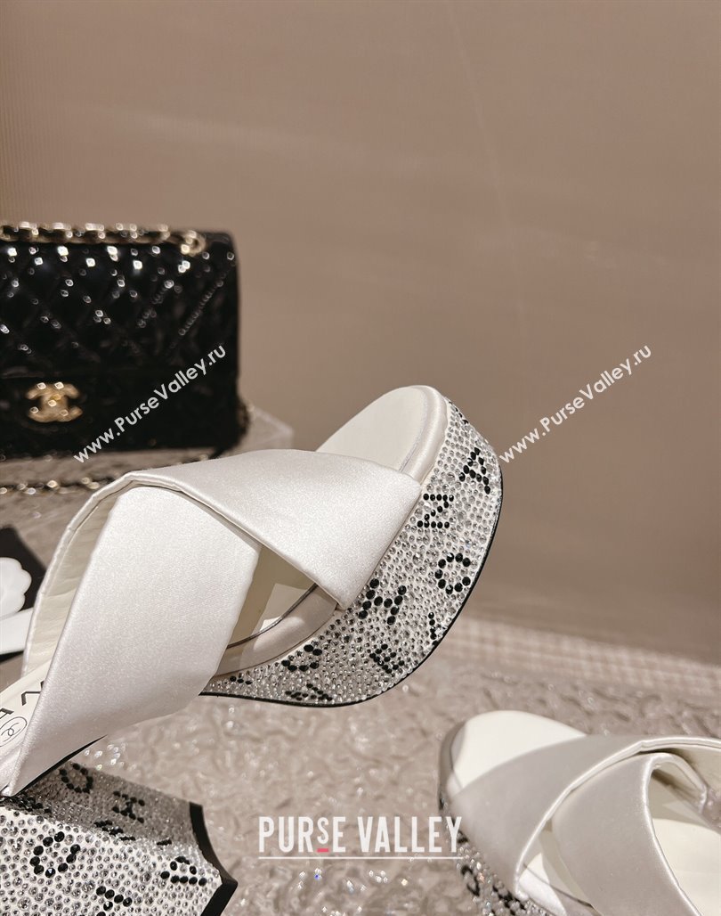 Chanel Satin Crystals Sandals 9cm G45365 White 2024 (MD-240126139)