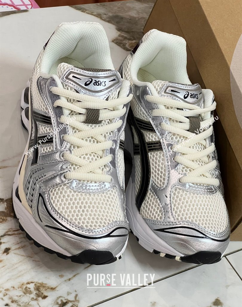JJJJound x Asics Gel- Kayano 14 Sneakers in Silver Leather and Mesh 1 2024 (8-240227137)