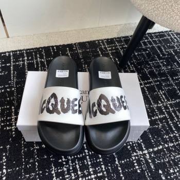 Alexander McQueen TPU Slide Sandals with Signature Print White/Black 2024 0430 (KL-240430119)