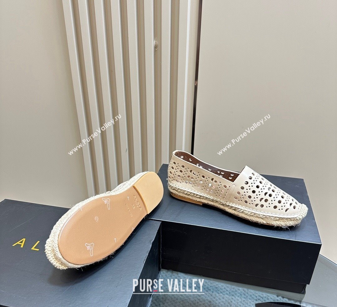 Alaia Espadrilles Flats in Laser-cut leather Light Beige 2024 A111204 (KL-241112022)