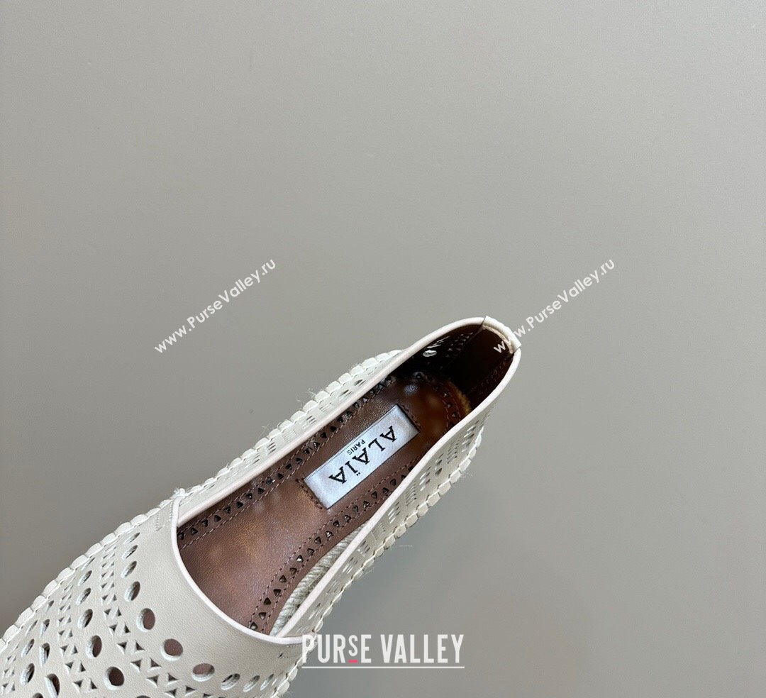 Alaia Espadrilles Flats in Laser-cut leather Light Beige 2024 A111204 (KL-241112022)