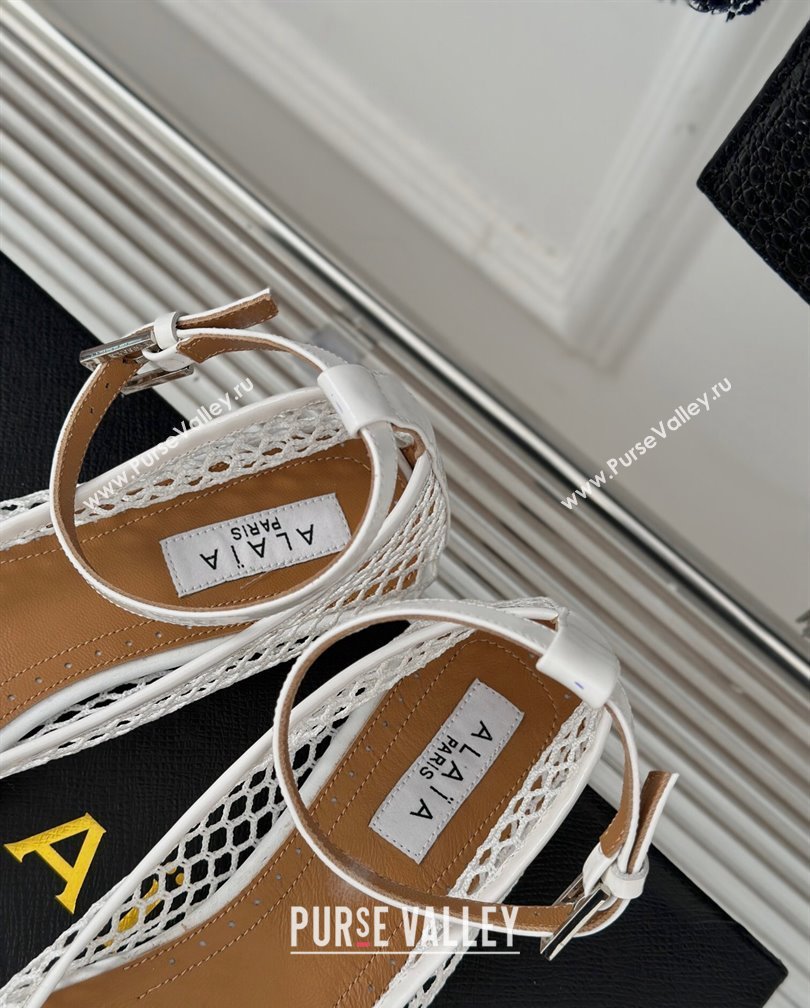 Alaia Ballet Flats in Fishnet and Ankle Strap White 2024 A111202 (KL-241112009)