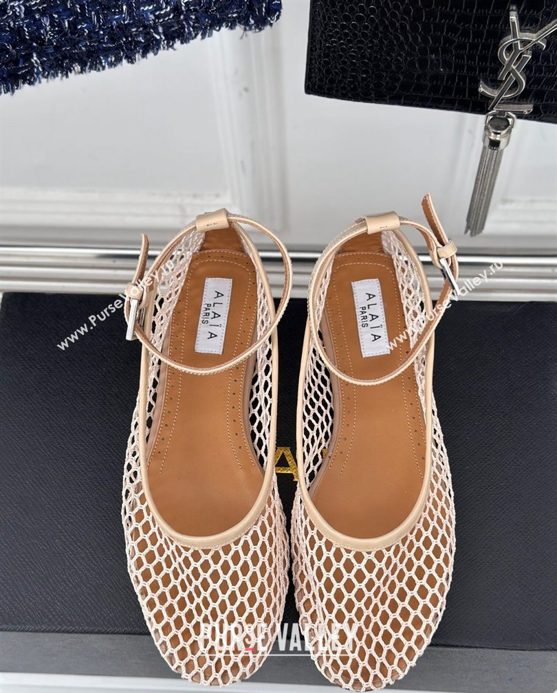 Alaia Ballet Flats in Fishnet and Ankle Strap Beige 2024 A111202 (KL-241112011)