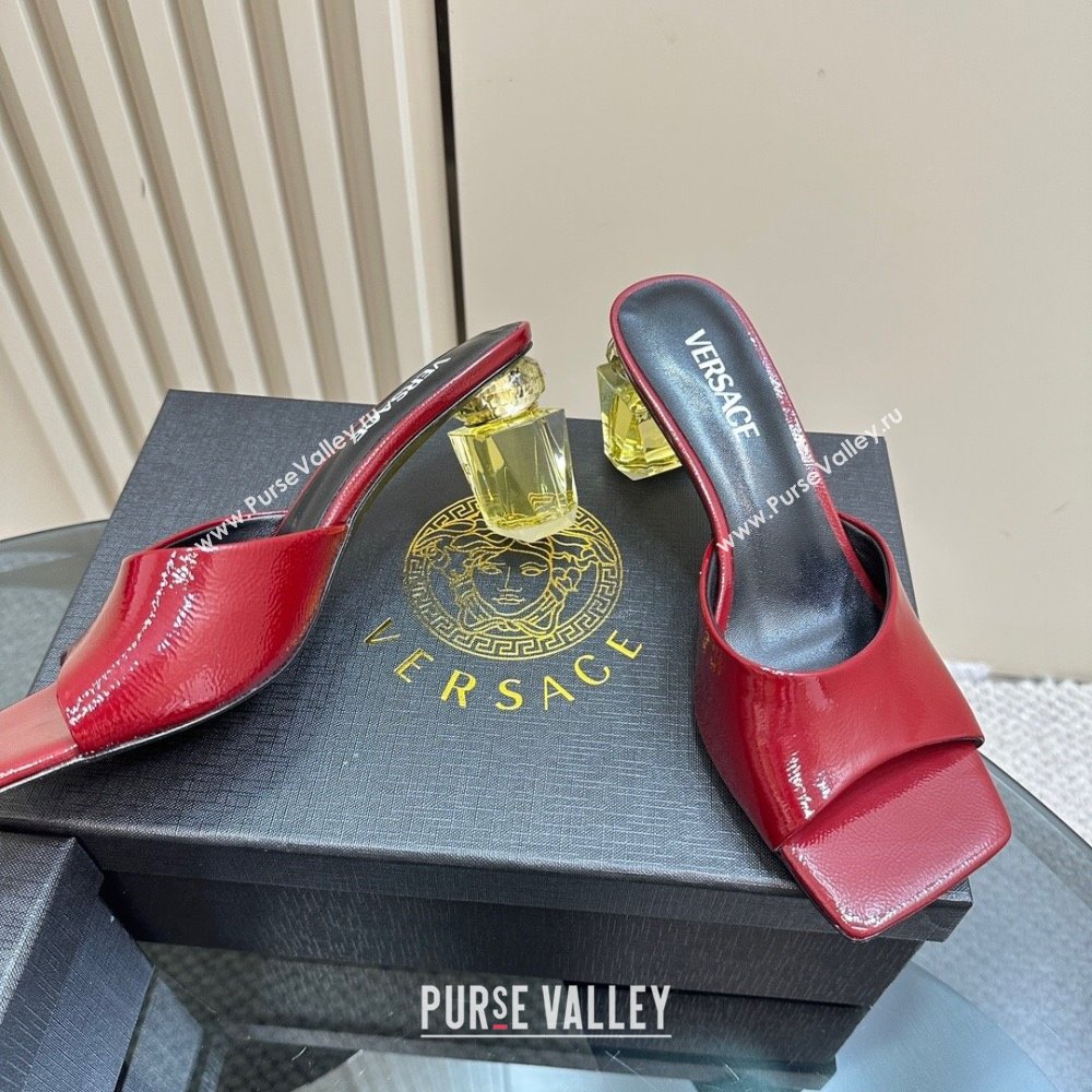 Versace Patent Leather Slides Sandal with Bottle Heel Dark Burgundy 2024 1122 (MD-241122116)