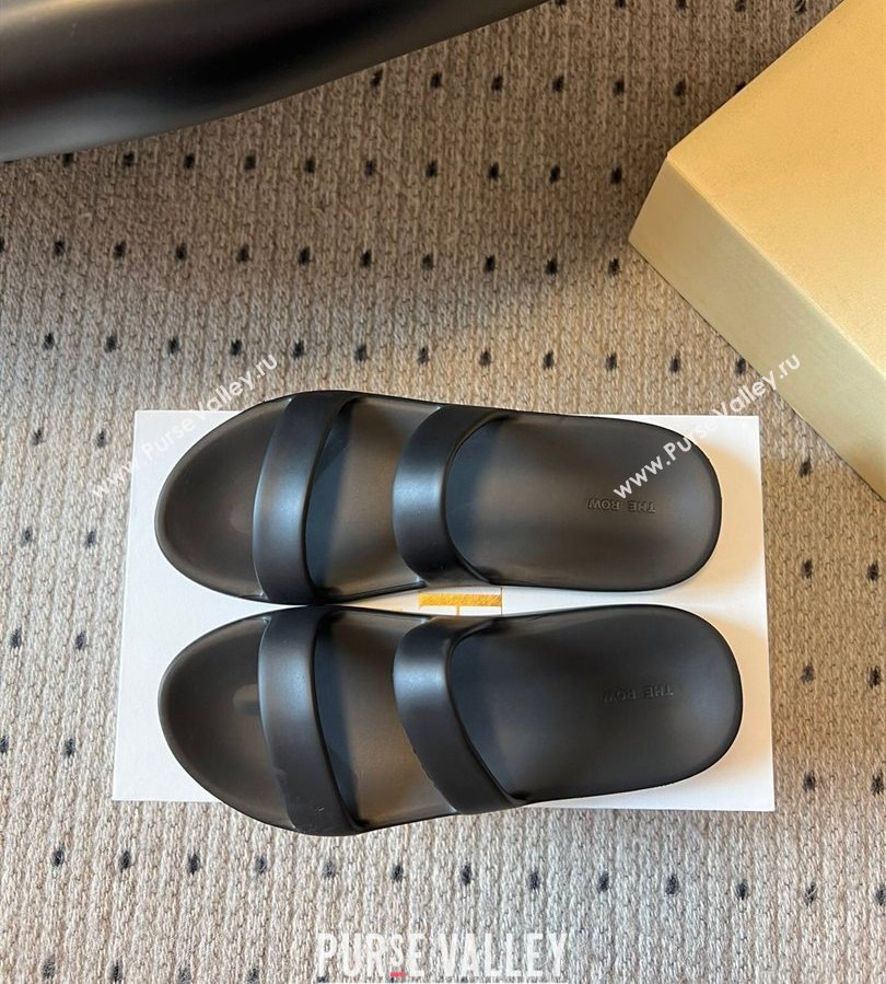 The Row Foam Sandal in Rubber Black 2025 0711 (syt-250711038)