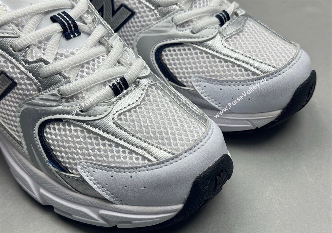 New Balance 530 Sneakers in Mesh and Leather White/Silver2 2025 0711 (13-250711019)