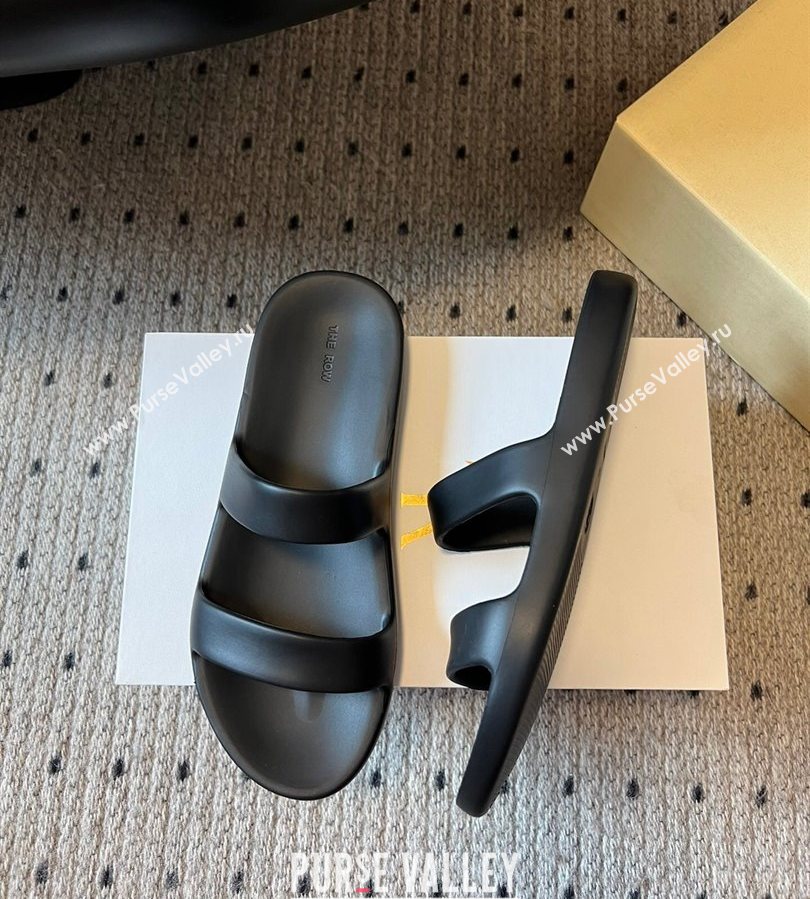 The Row Foam Sandal in Rubber Black 2025 0711 (syt-250711038)