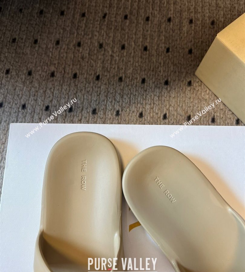 The Row Foam Sandal in Rubber Beige 2025 0711 (syt-250711039)
