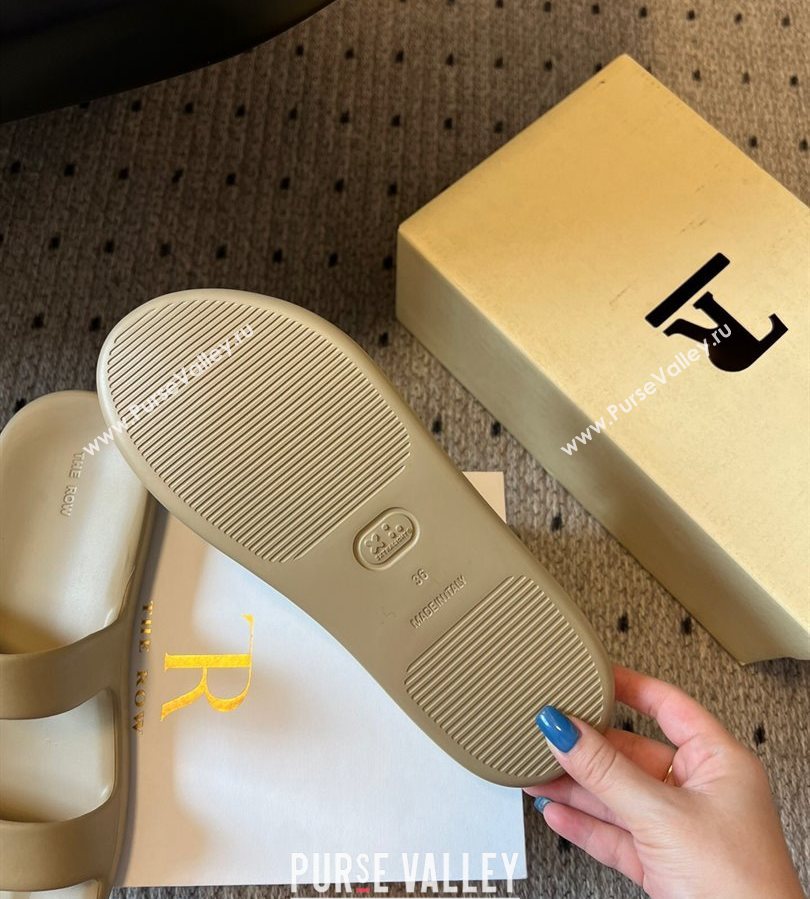 The Row Foam Sandal in Rubber Beige 2025 0711 (syt-250711039)