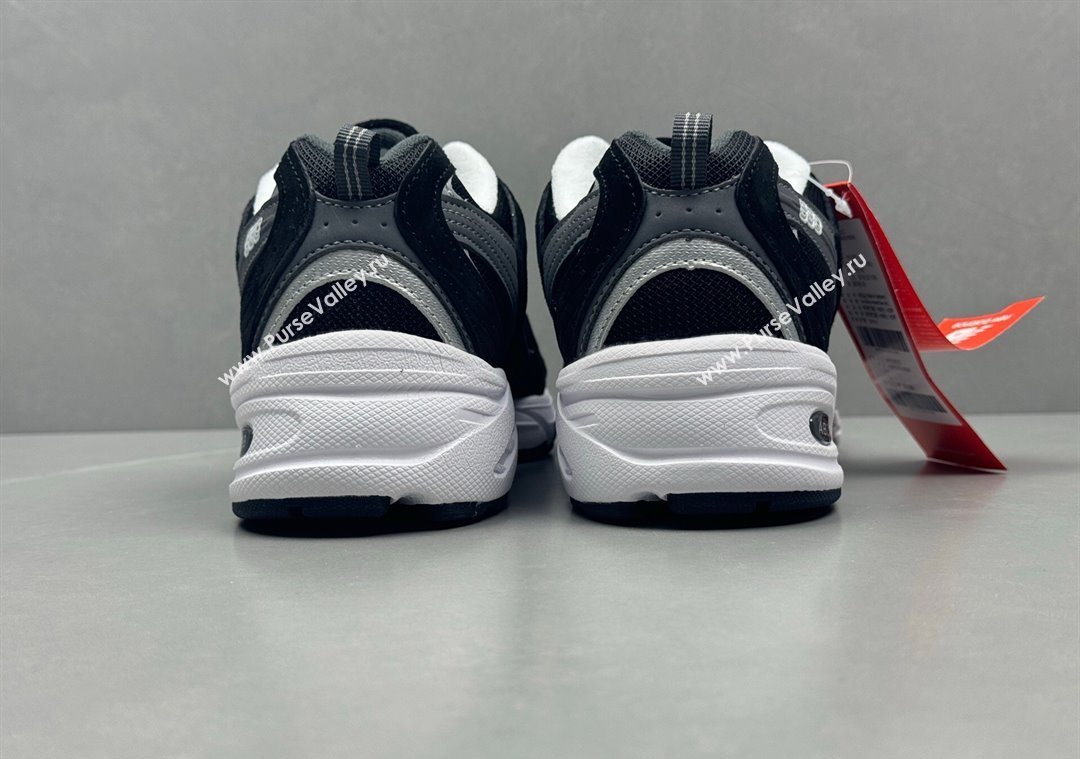 New Balance 530 Sneakers in Mesh and Leather Black/White 2025 0711 (13-250711021)