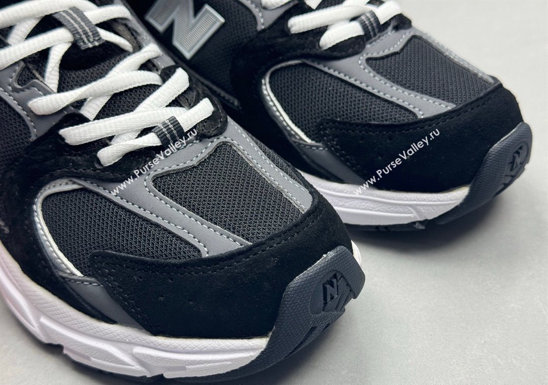 New Balance 530 Sneakers in Mesh and Leather Black/White 2025 0711 (13-250711021)