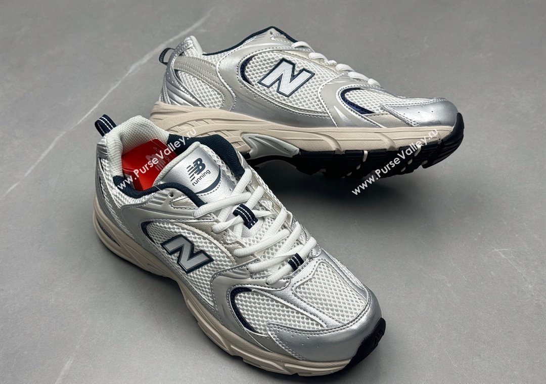New Balance 530 Sneakers in Mesh and Leather Grey Silver 2025 0711 (13-250711018)