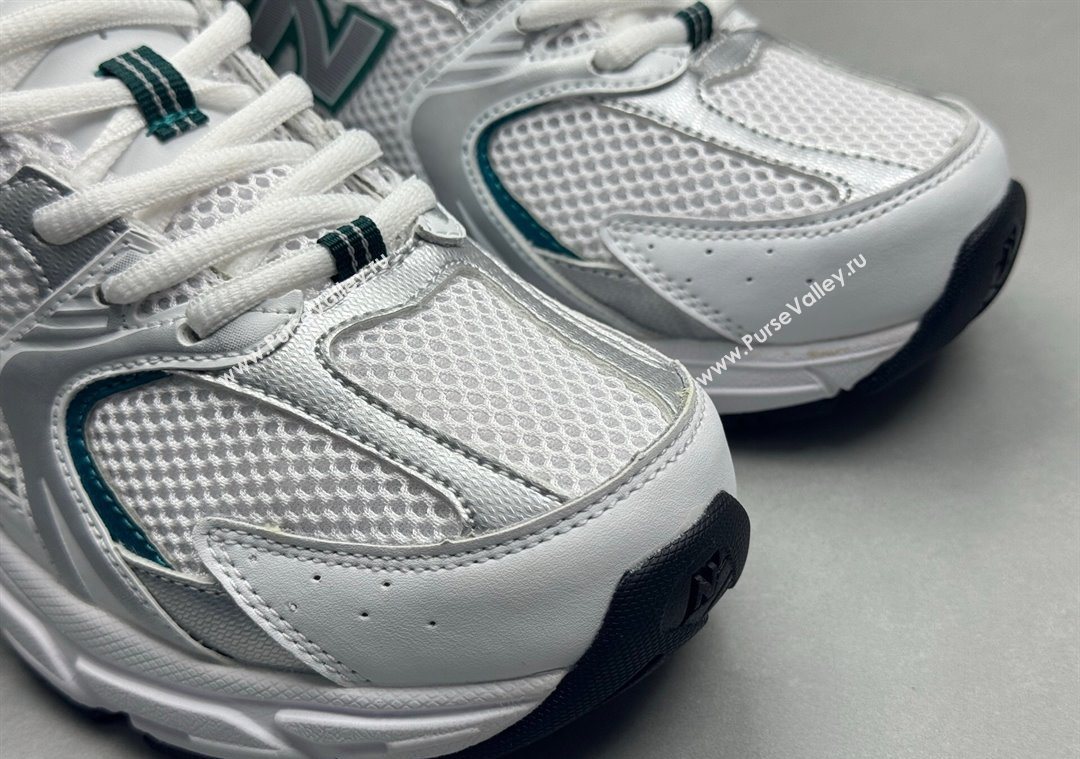 New Balance 530 Sneakers in Mesh and Leather White/Green 2025 0711 (13-250711022)