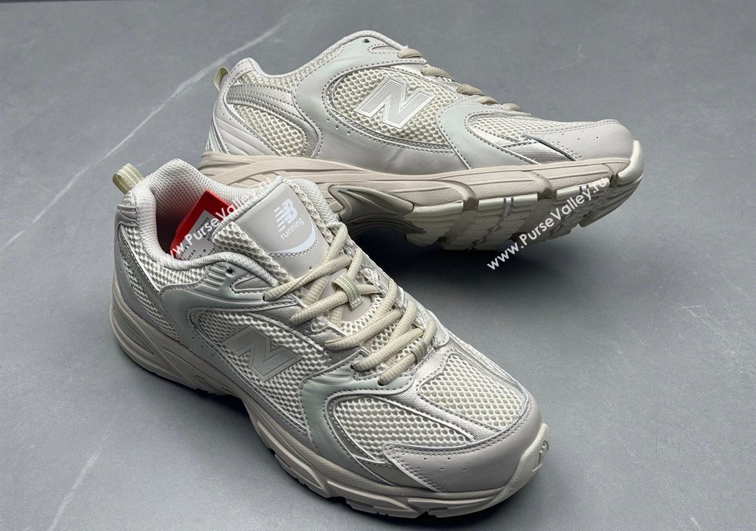 New Balance 530 Sneakers in Mesh and Leather Dusty Beige 2025 0711 (13-250711023)